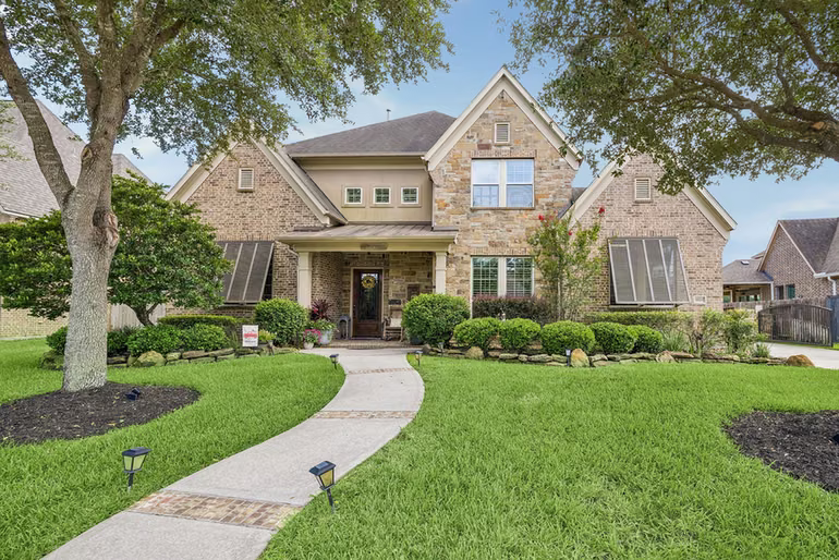 Photo 3 of 18515 Duke Lake Drive, Spring, TX