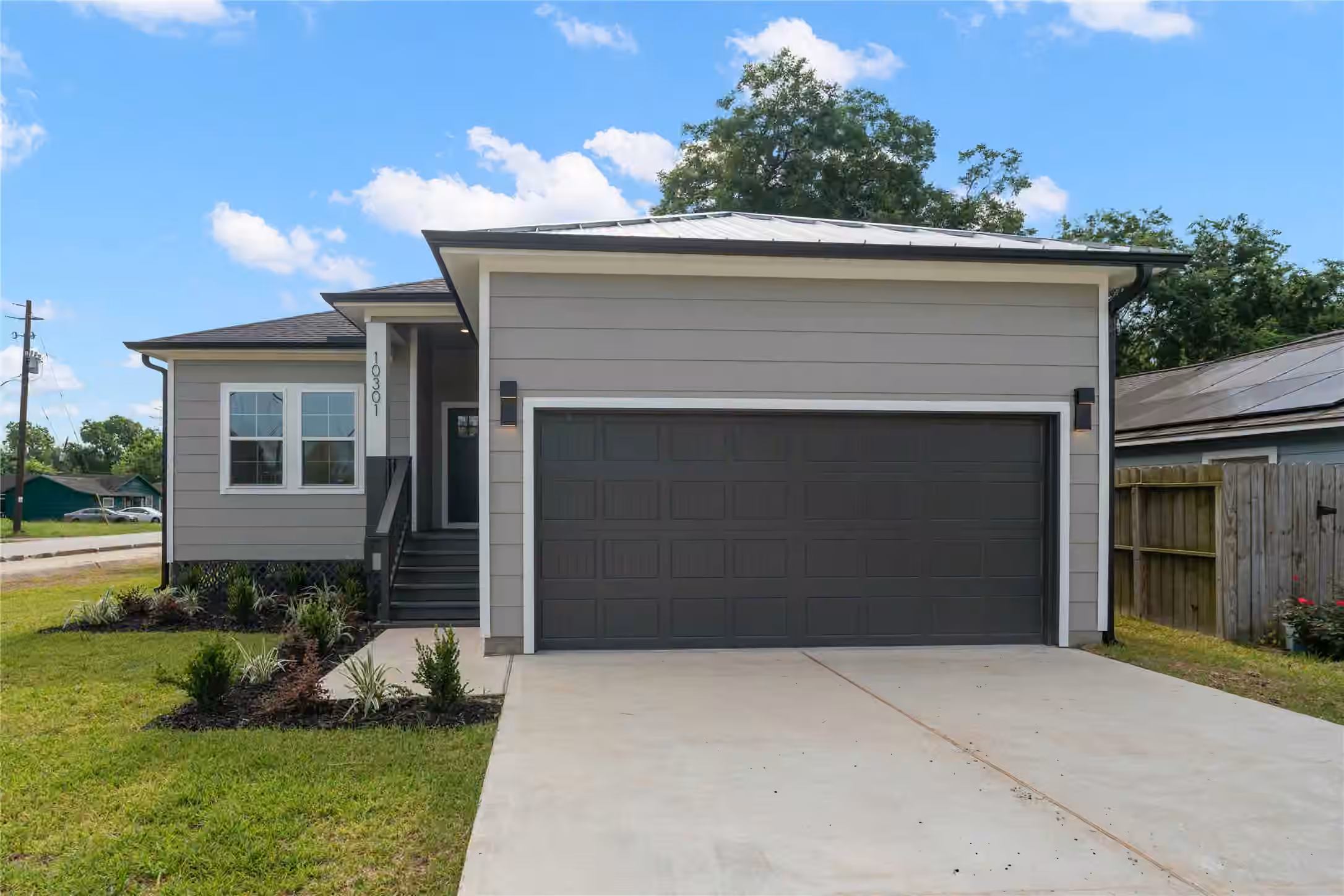 Photo 3 of 10301 Ashville Drive, Houston, TX