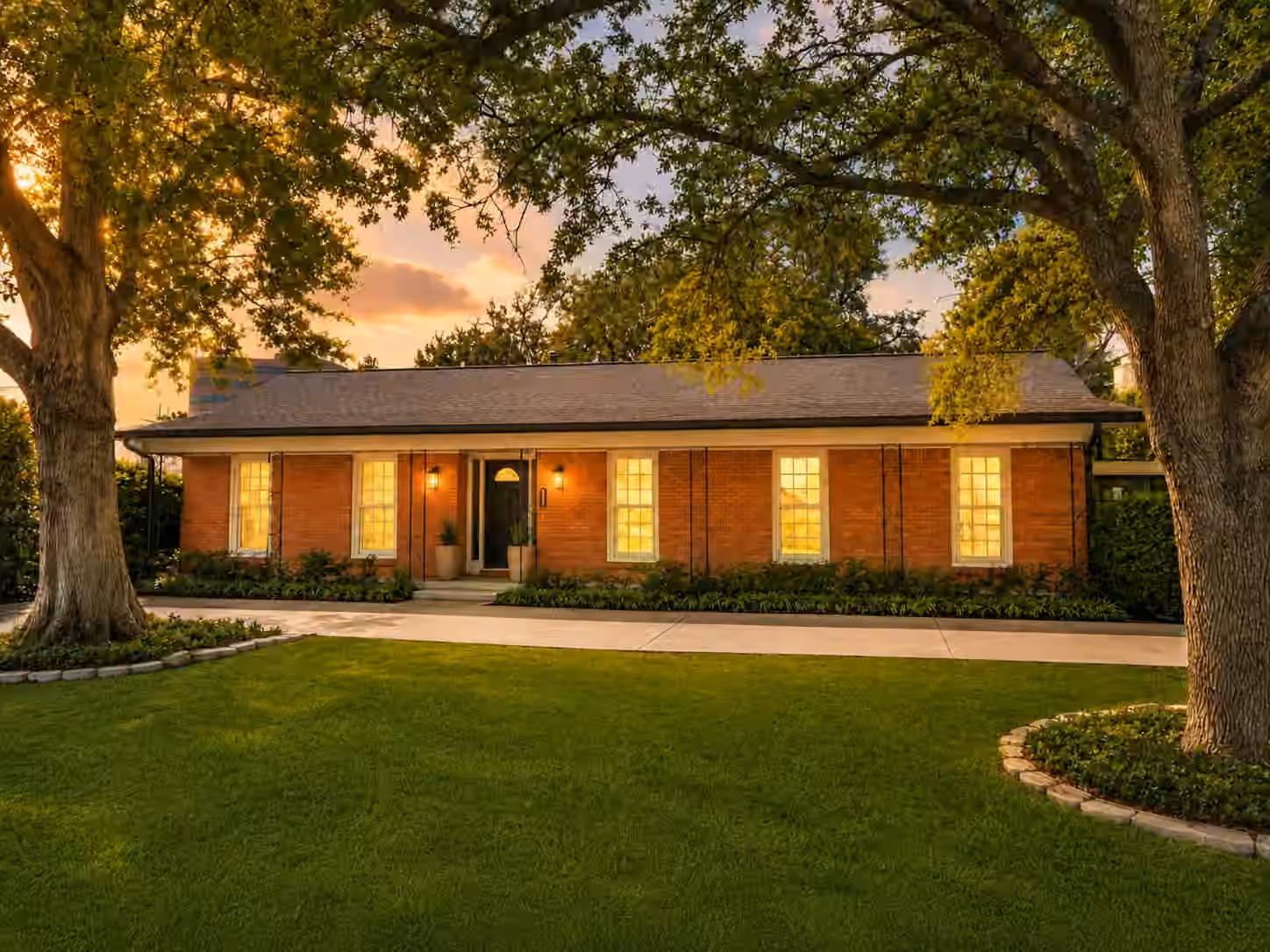 Photo 2 of 1902 Chimney Rock Road, Houston, TX