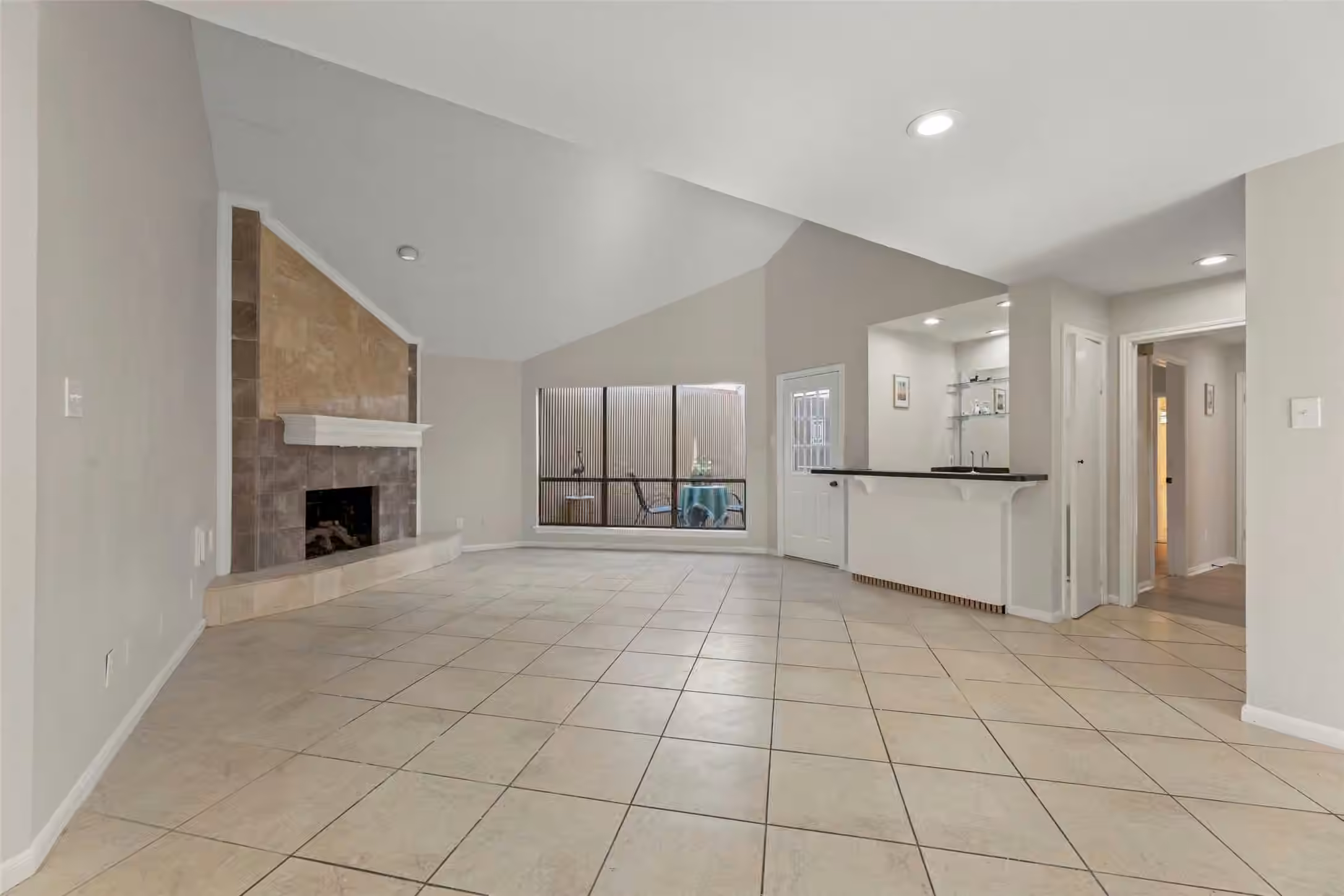 Photo 4 of 9614 Langdon Lane, Houston, TX