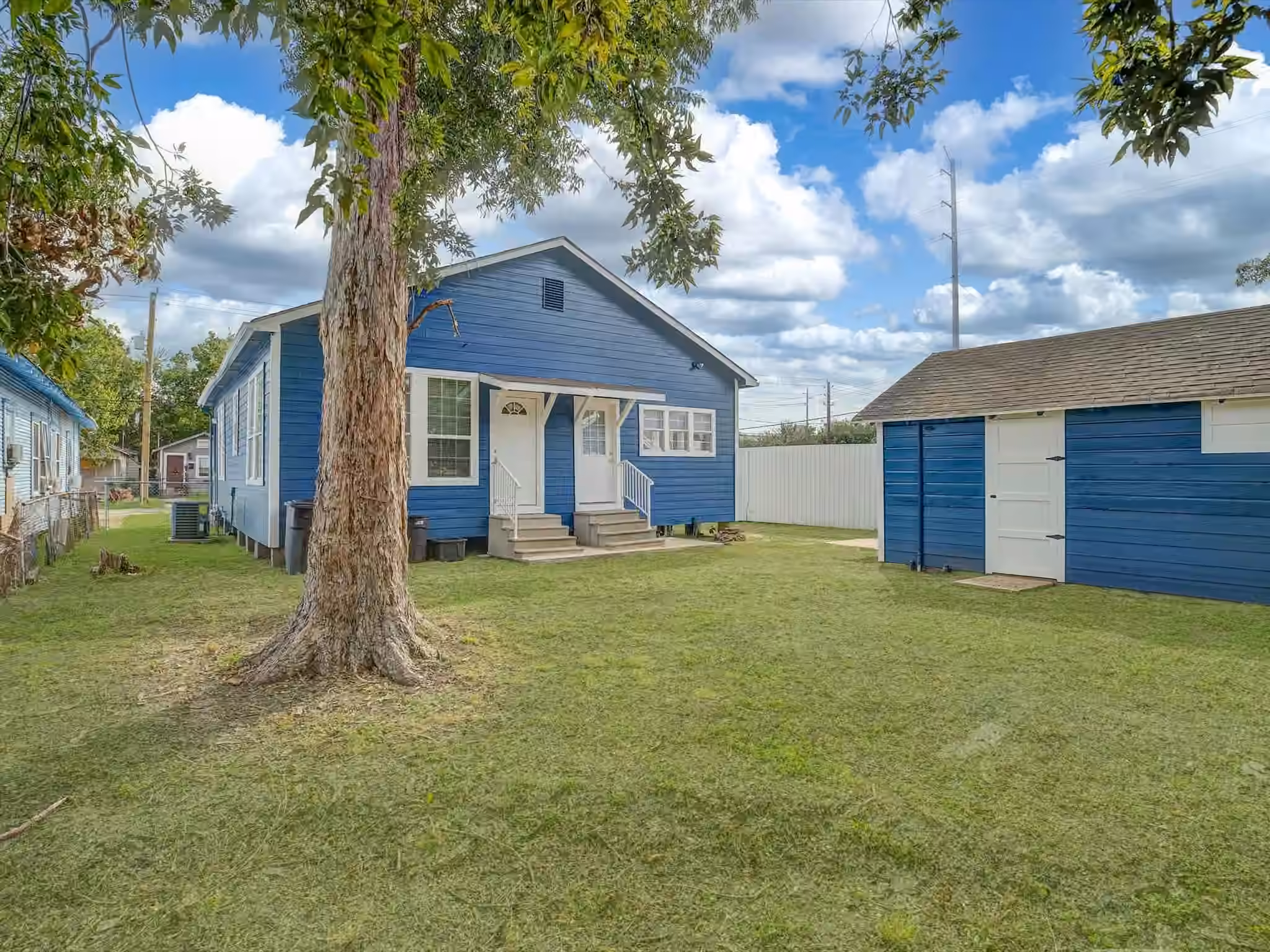 Photo 2 of 7609 Avenue E, Houston, TX