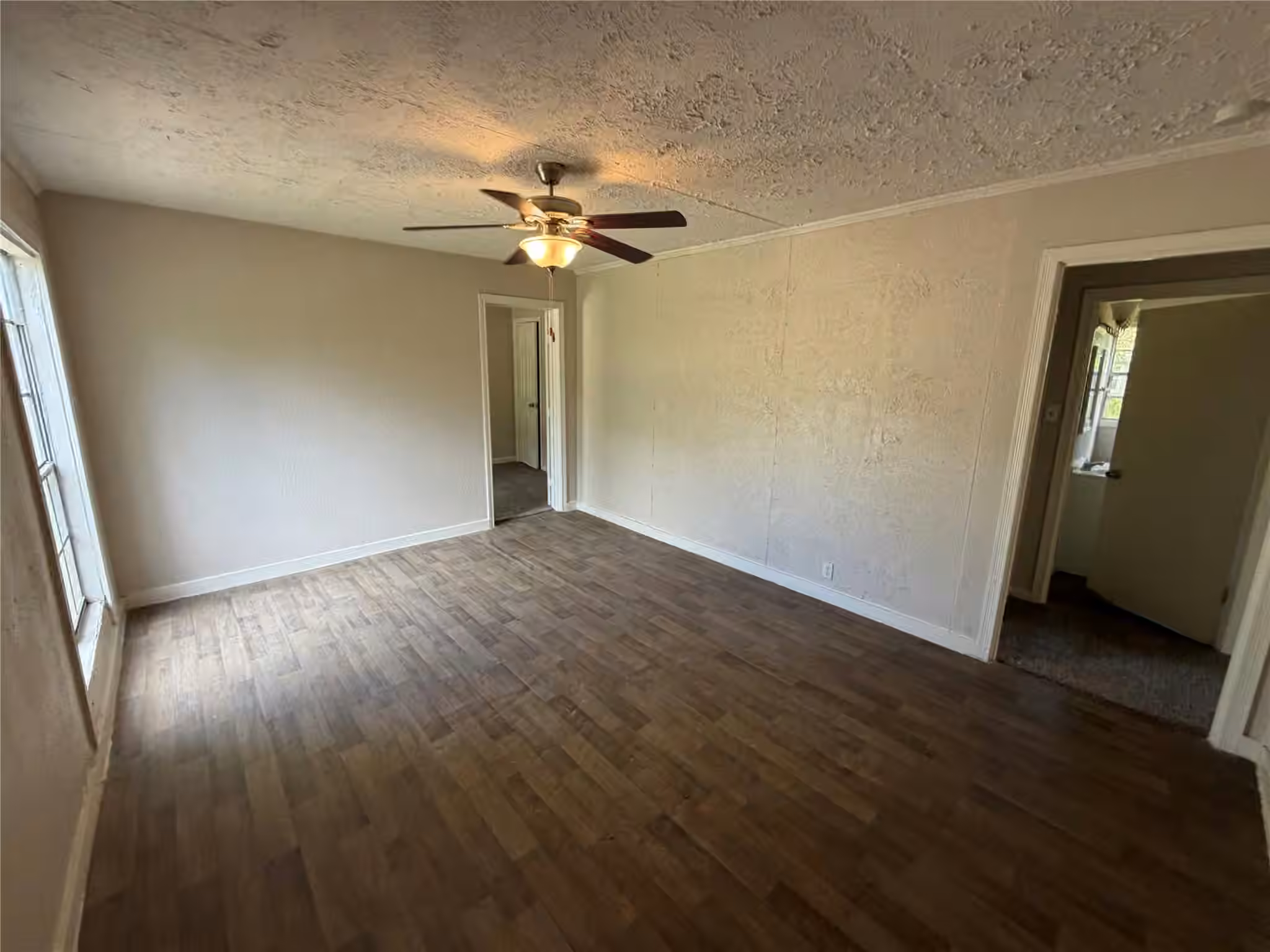 Photo 4 of 4603 Keystone Street, Houston, TX