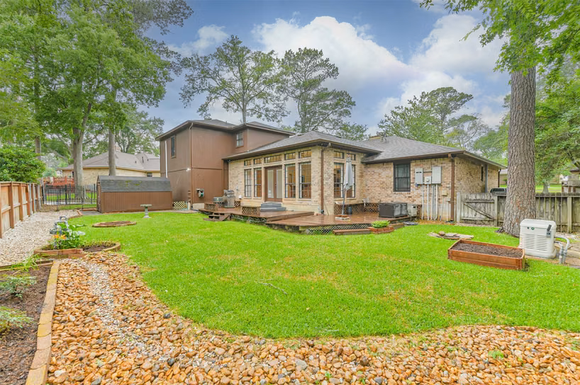 Photo 7 of 252 Springs Edge Drive, Montgomery, TX