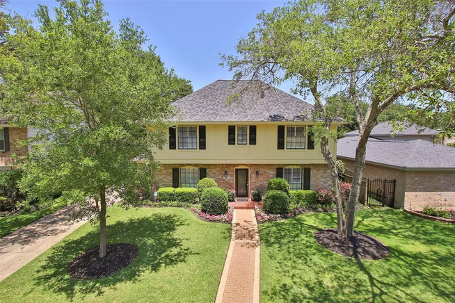 Photo of 14906 El Miranda Drive, Houston, TX 77095