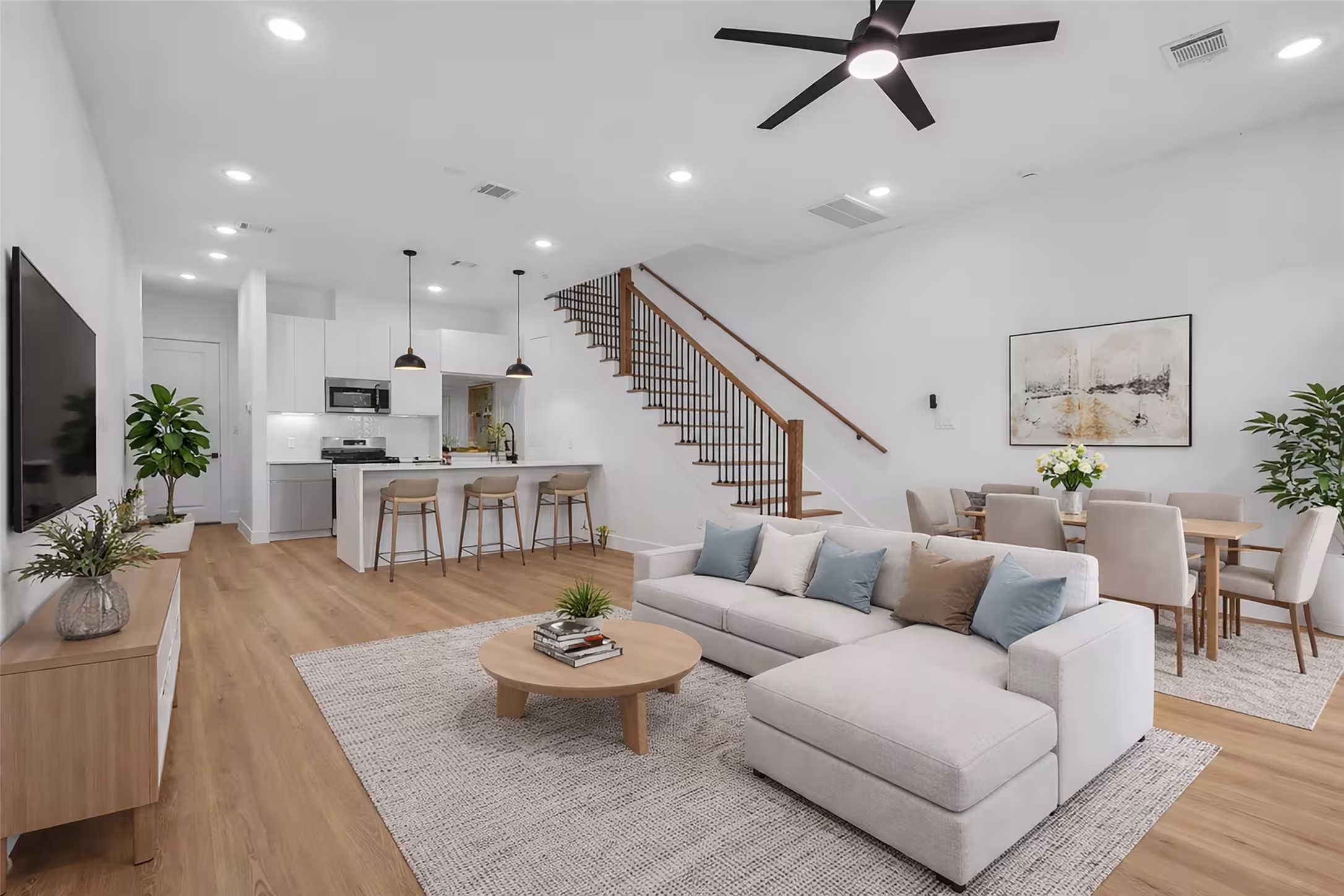 Photo 2 of 1506 Griffin Street, Houston, TX