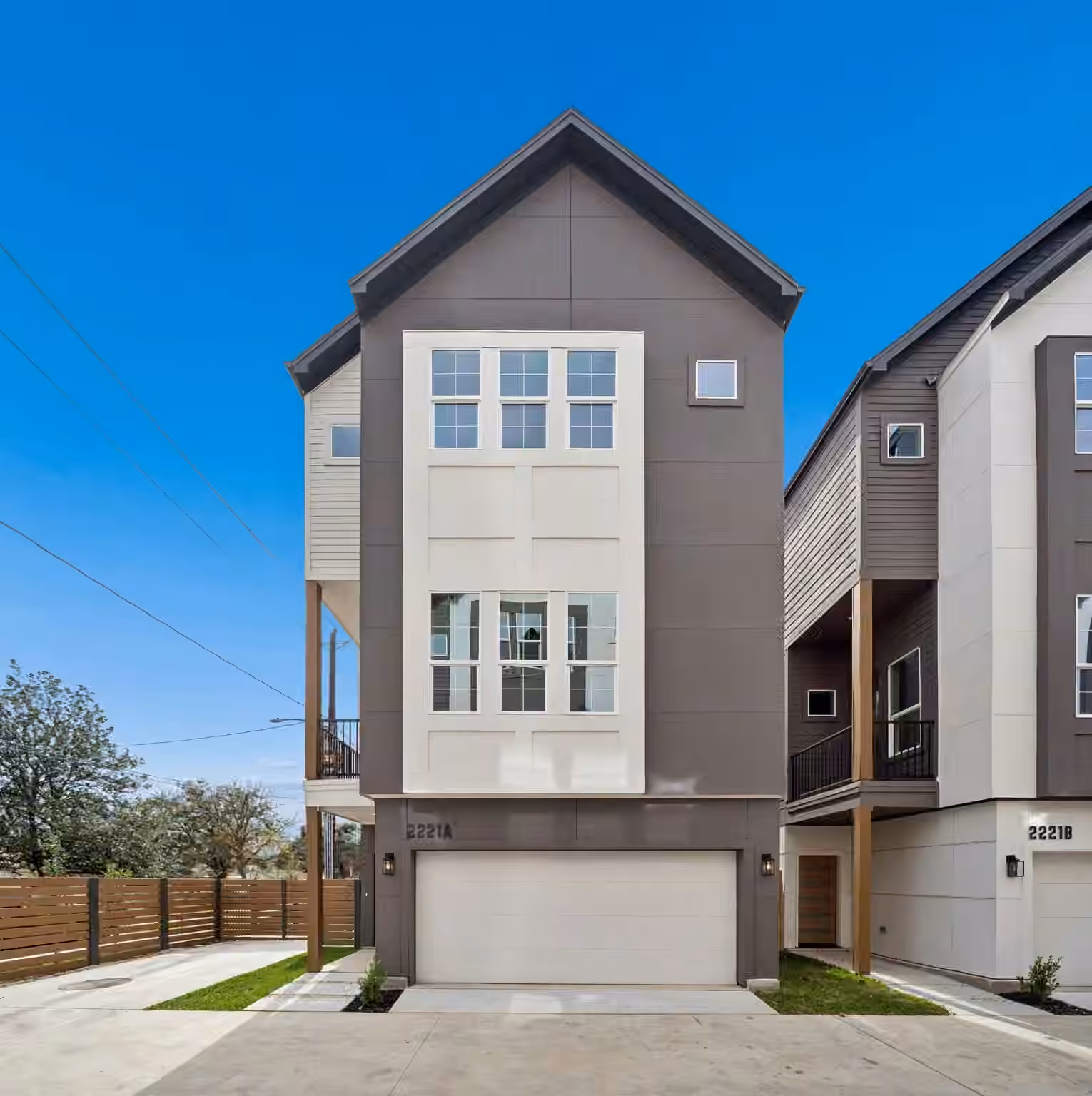 Photo 3 of 2221 Marnel Road C, Houston, TX