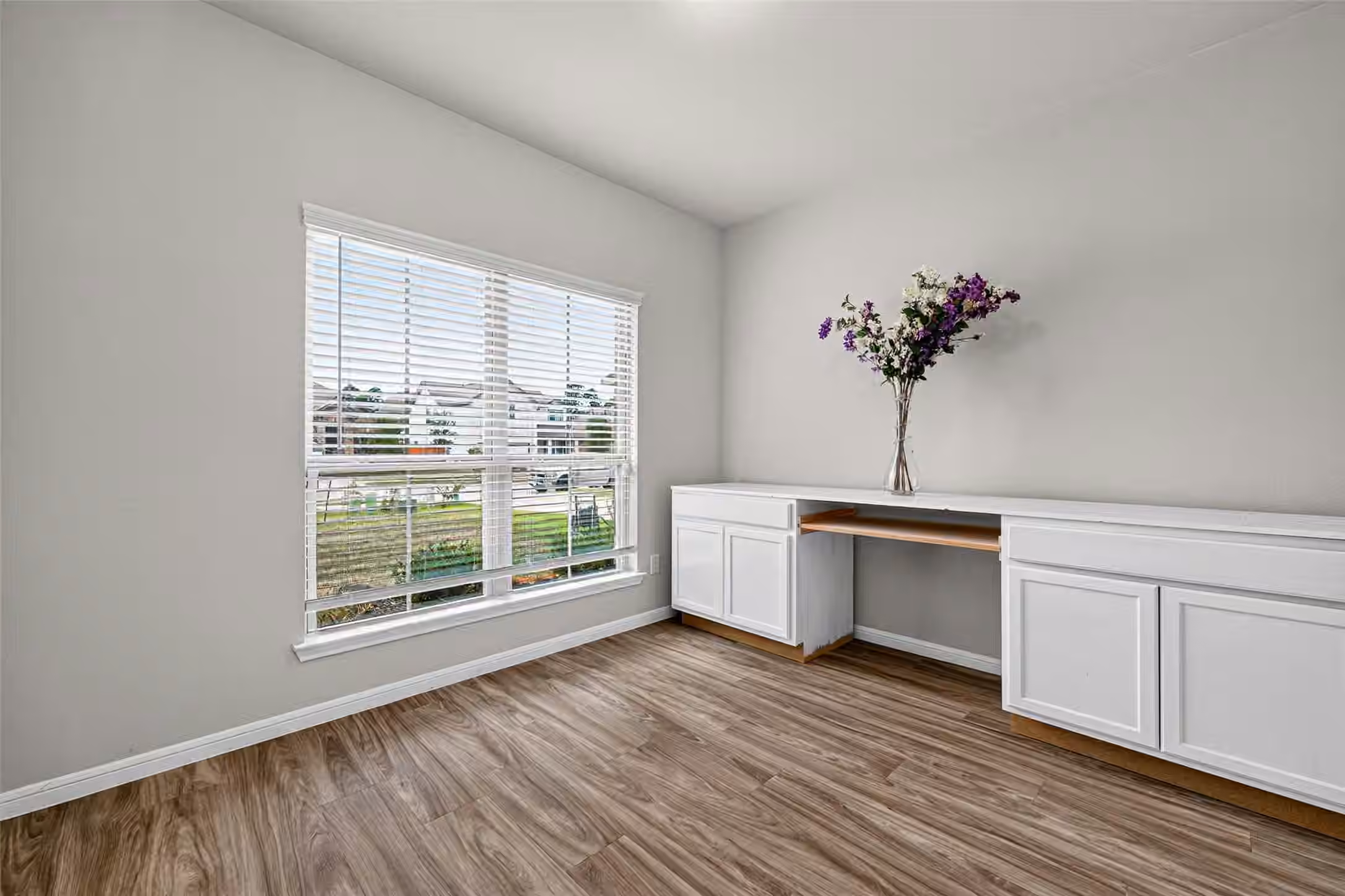 Photo 6 of 986 Golden Willow Lane, Conroe, TX