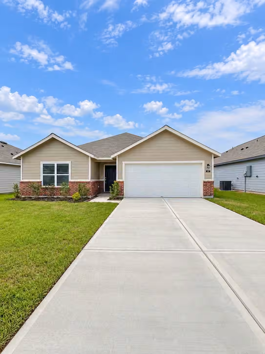 Photo of 511 Oak Chase Avenue, Dayton, TX 77535