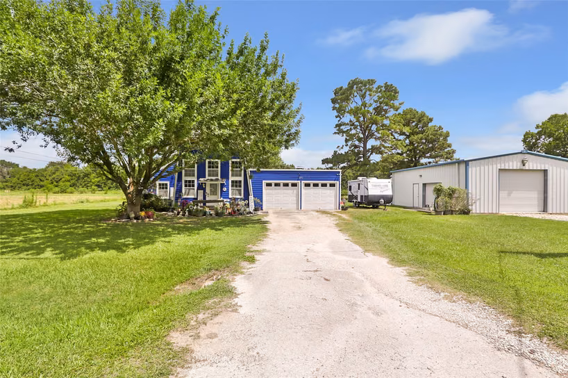 Photo of 275 Commerce Lane, Highlands, TX