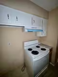 Photo 5 of 7200 Clarewood Drive 6, Houston, TX