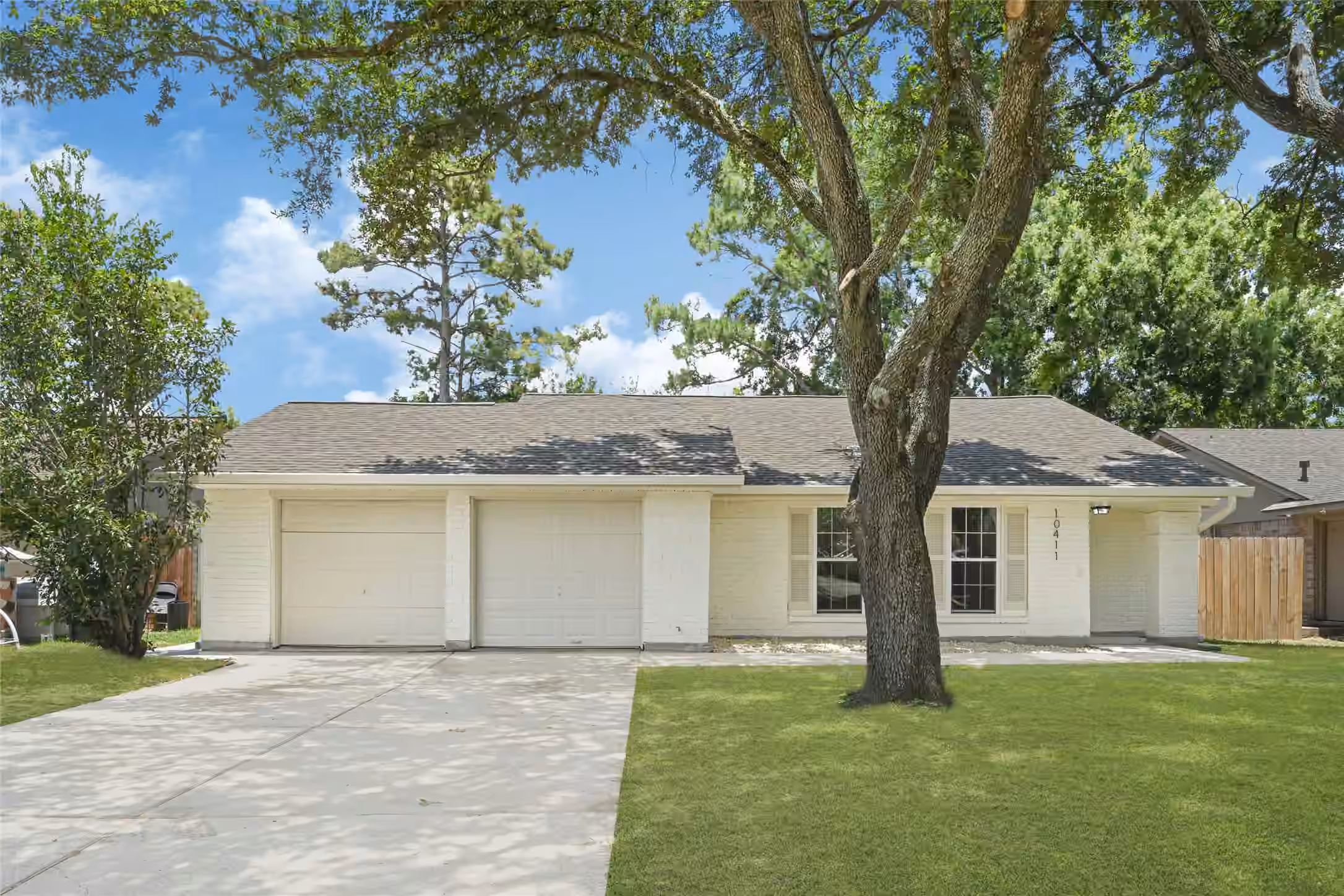 Photo 2 of 10411 Sagewillow Lane, Houston, TX