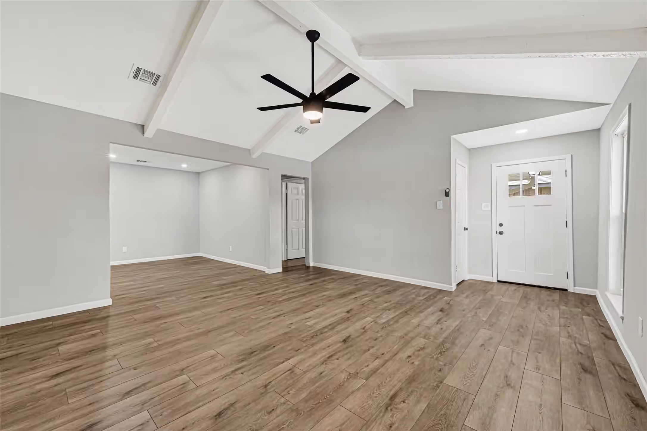 Photo 6 of 10411 Sagewillow Lane, Houston, TX
