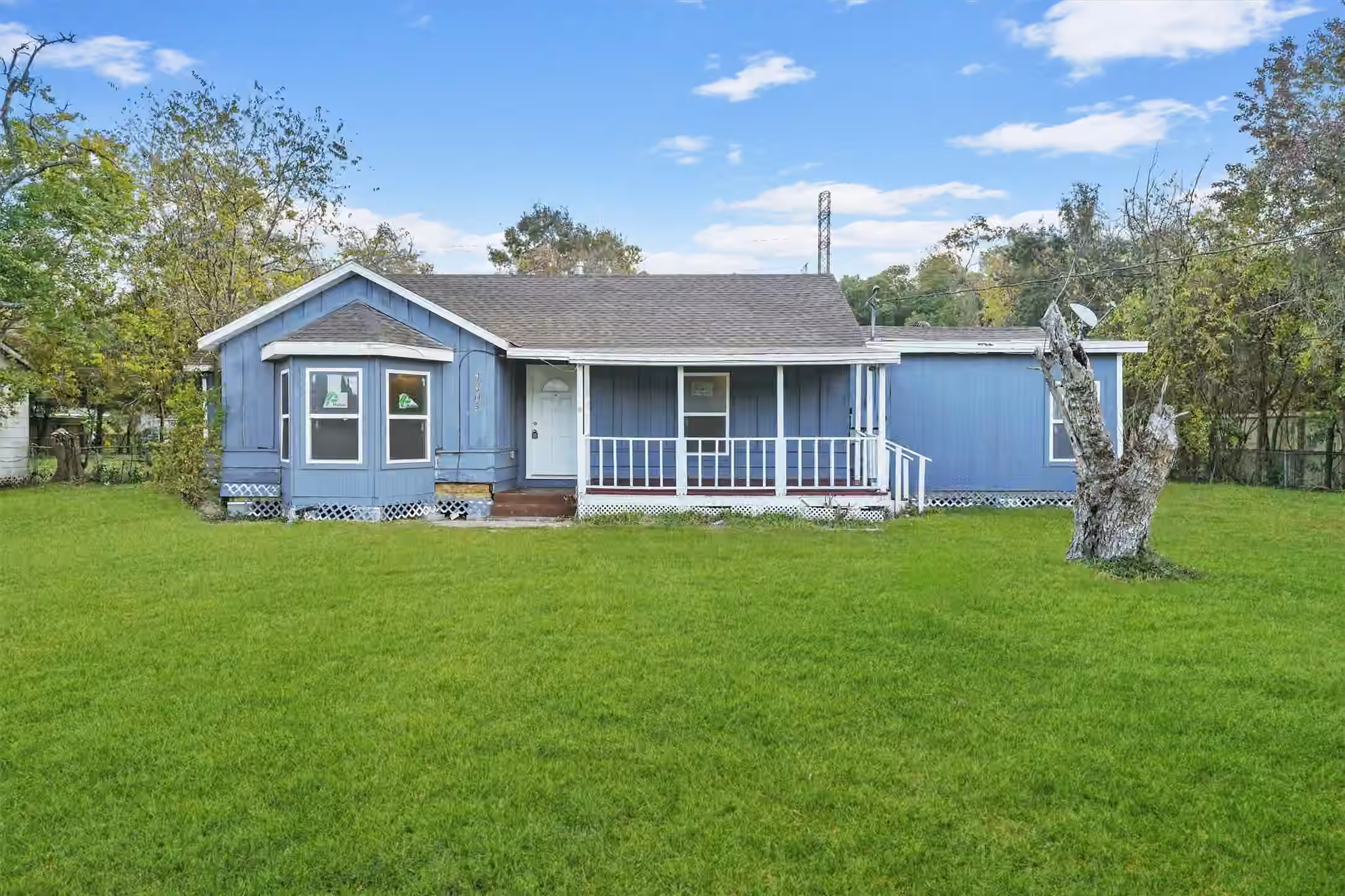 Photo of 1405 Palm Street, La Marque, TX 77568