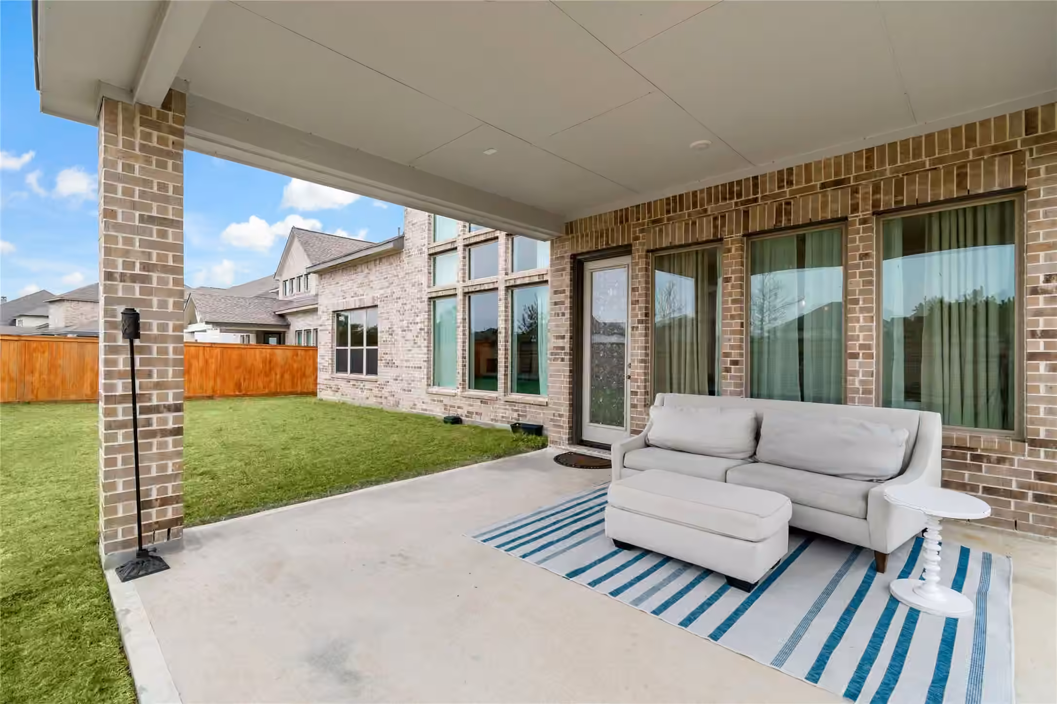 Photo 4 of 11111 Zinnias Court, Cypress, TX