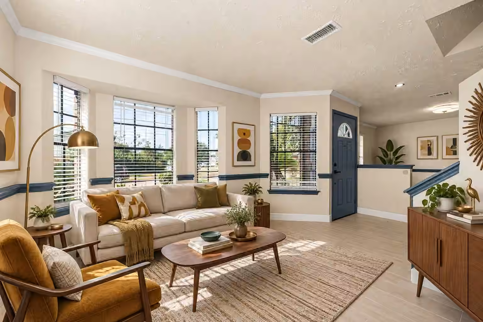 Photo 5 of 7534 Eight Willows Road, Houston, TX