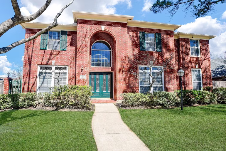 Photo 2 of 12236 S Shadow Cove Drive, Houston, TX