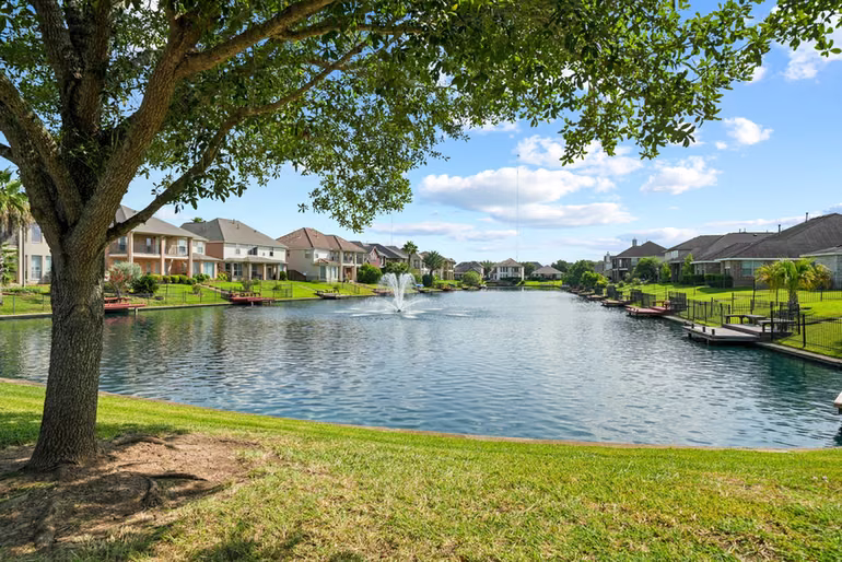 Photo 4 of 2222 Palm Harbour Drive, Missouri City, TX
