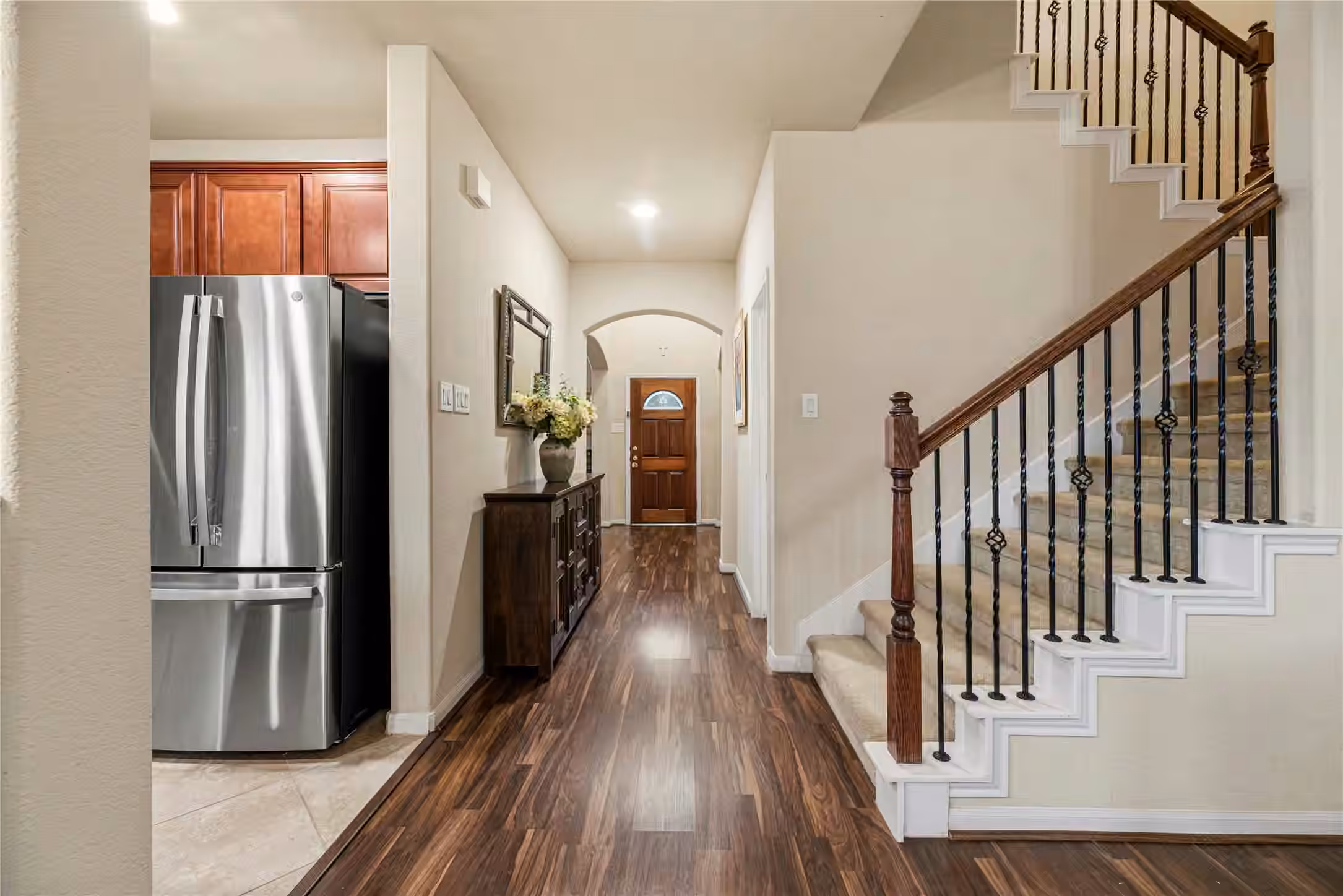 Photo 5 of 13301 Misting Falls Lane, Pearland, TX