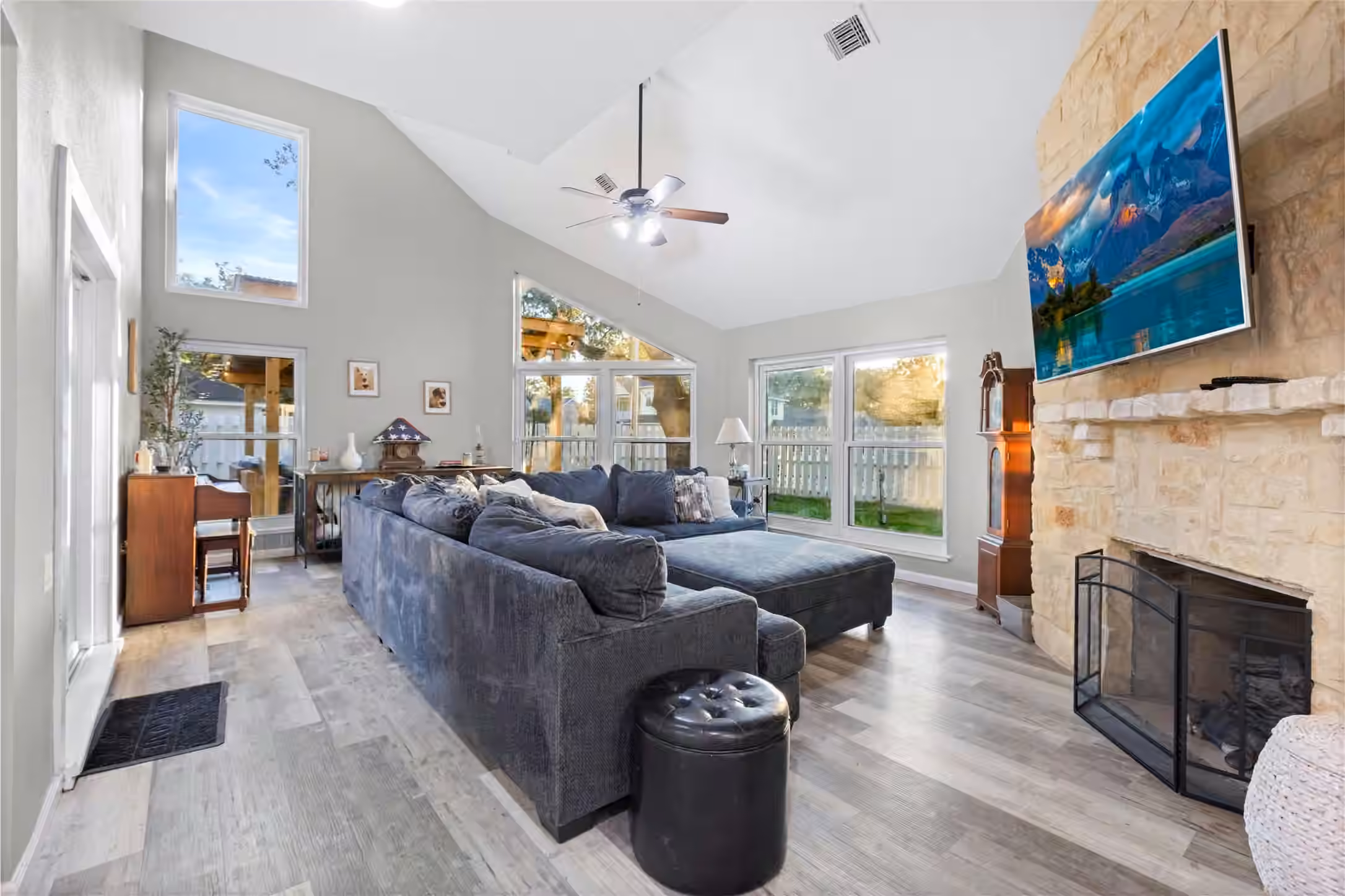 Photo 3 of 1824 Pine Cone Drive, Katy, TX