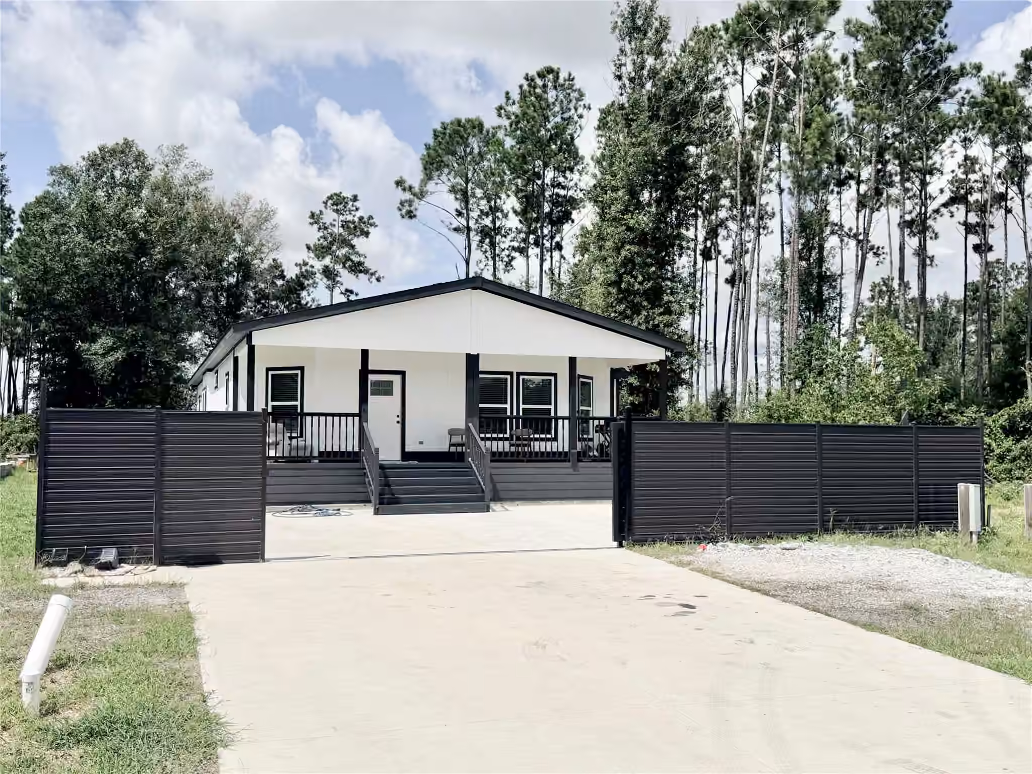 Photo of 2320 Road 5836, Cleveland, TX
