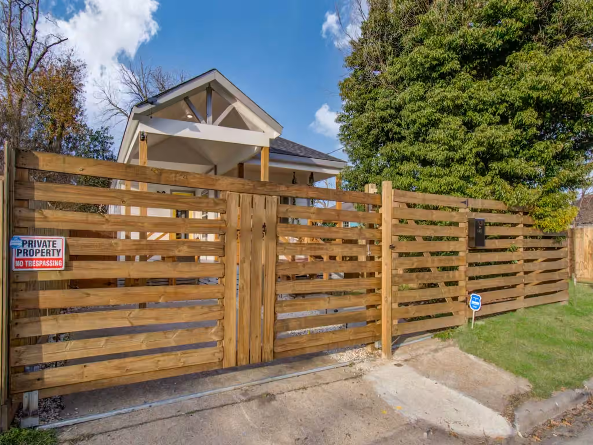 Photo 7 of 1415 E 31st Street, Houston, TX