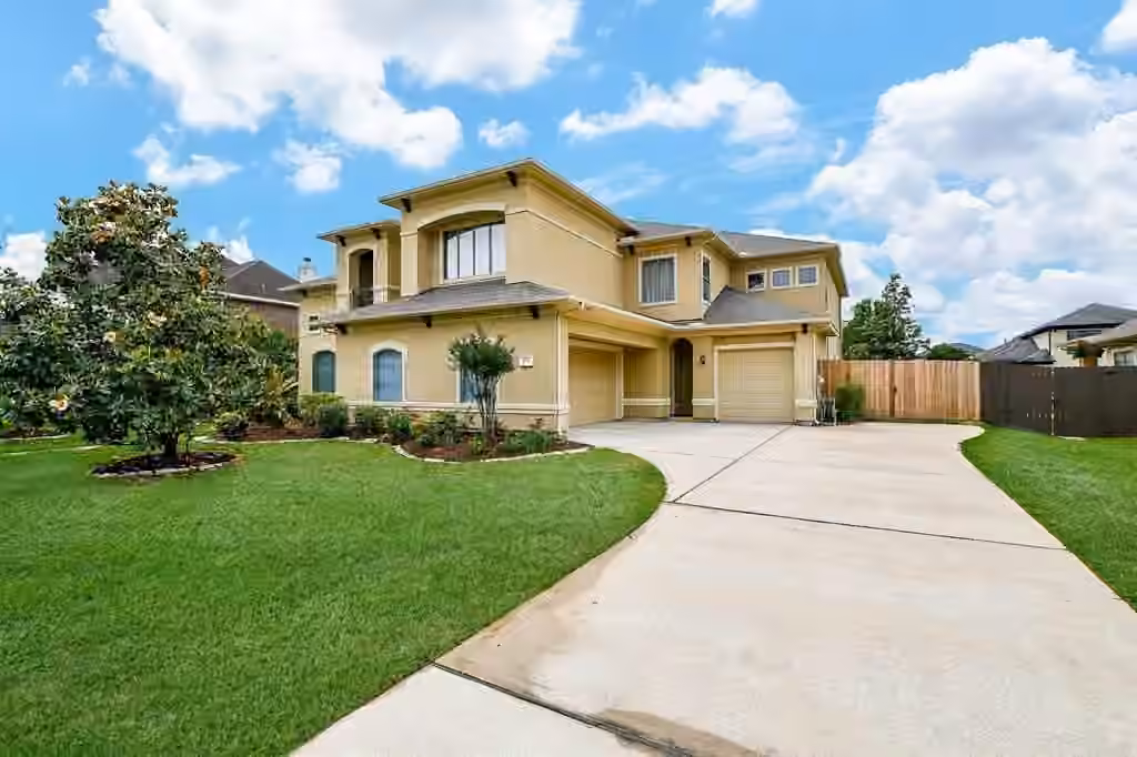 Photo of 1731 Pampas Trail Drive, Friendswood, TX