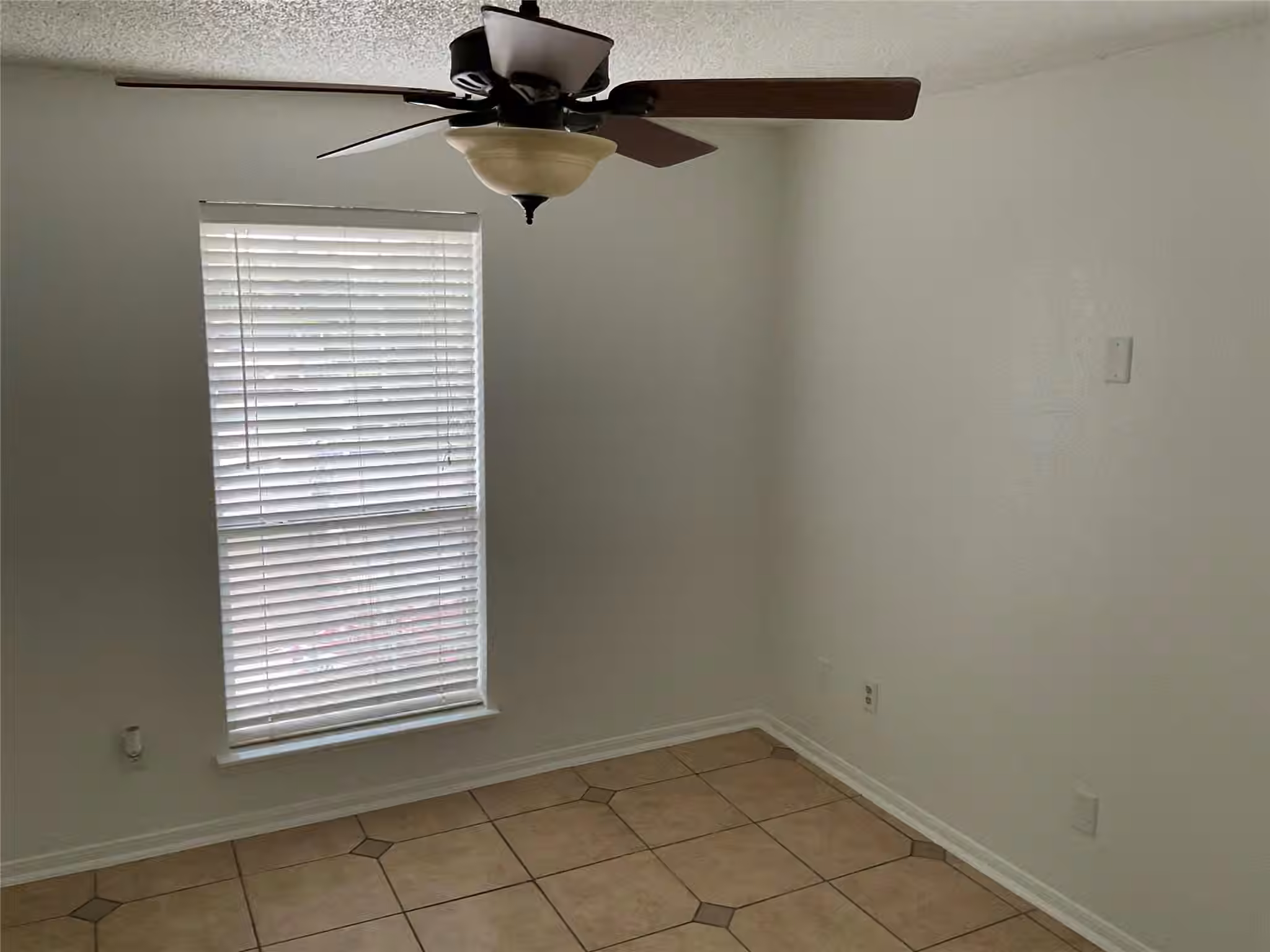 Photo 7 of 12250 Whittington DR 712, Houston, TX