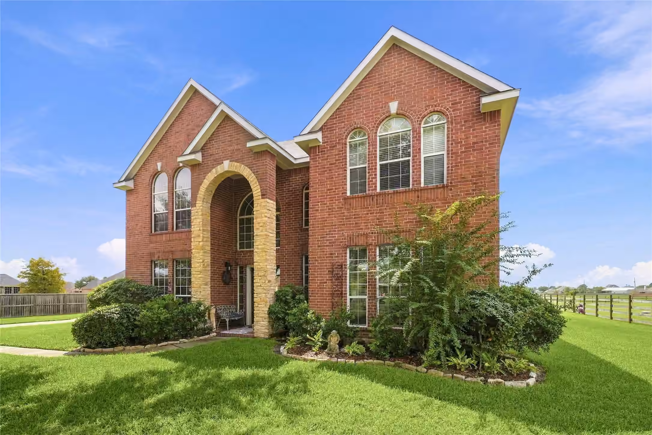 Photo 4 of 8950 Tumblewood Drive, Beach City, TX