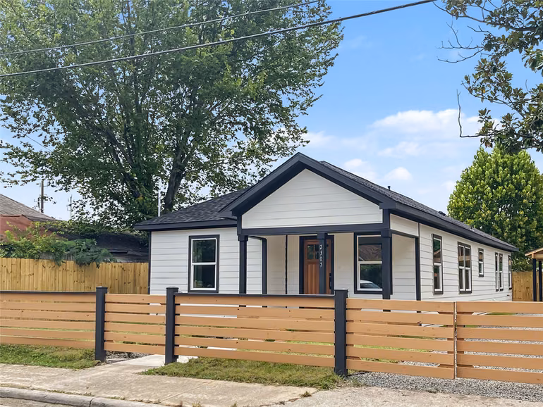 Photo of 2307 Chestnut Street, Houston, TX