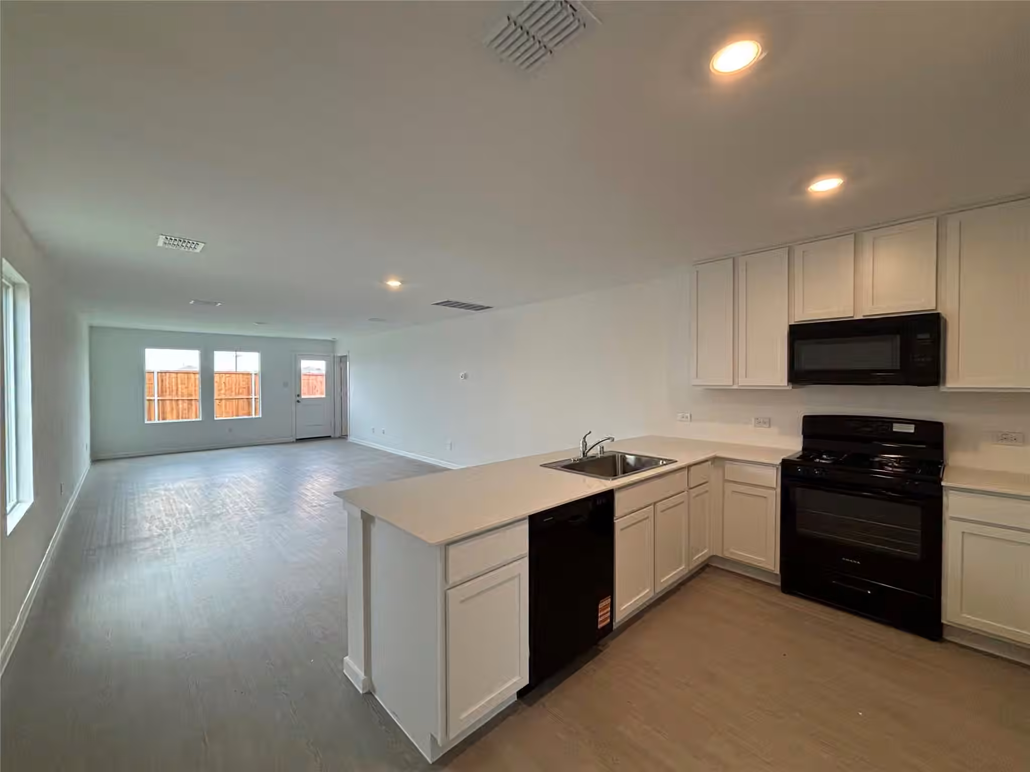 Photo 7 of 14938 Alastair Court, Montgomery, TX