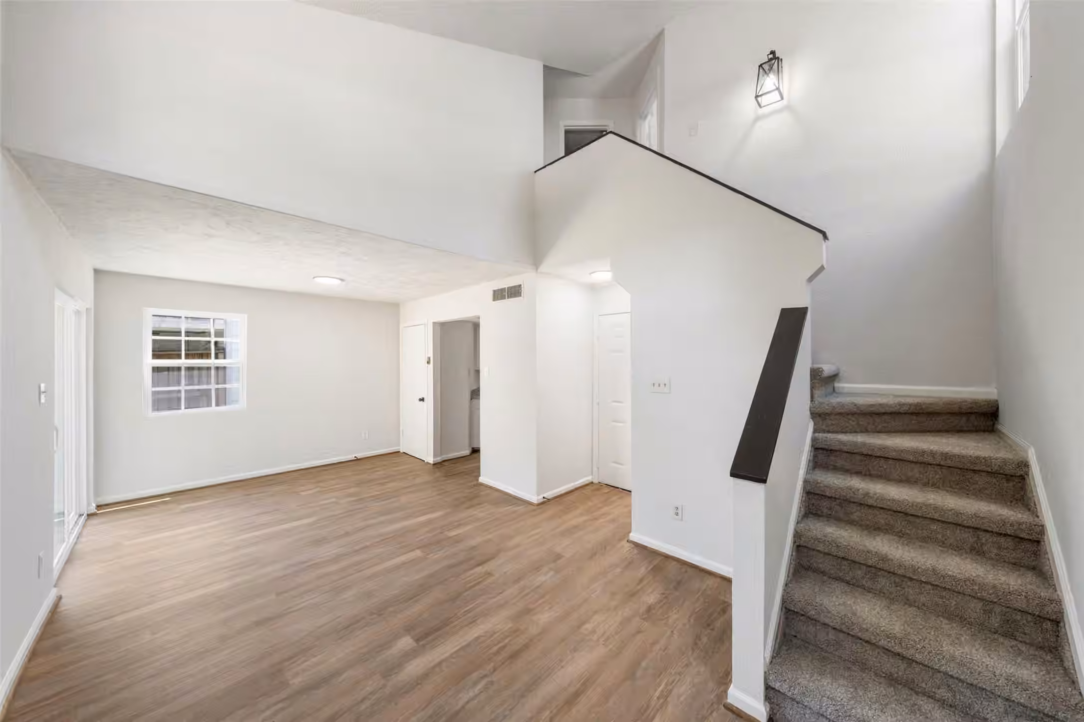 Photo 4 of 26608 Quail Court, Huntsville, TX