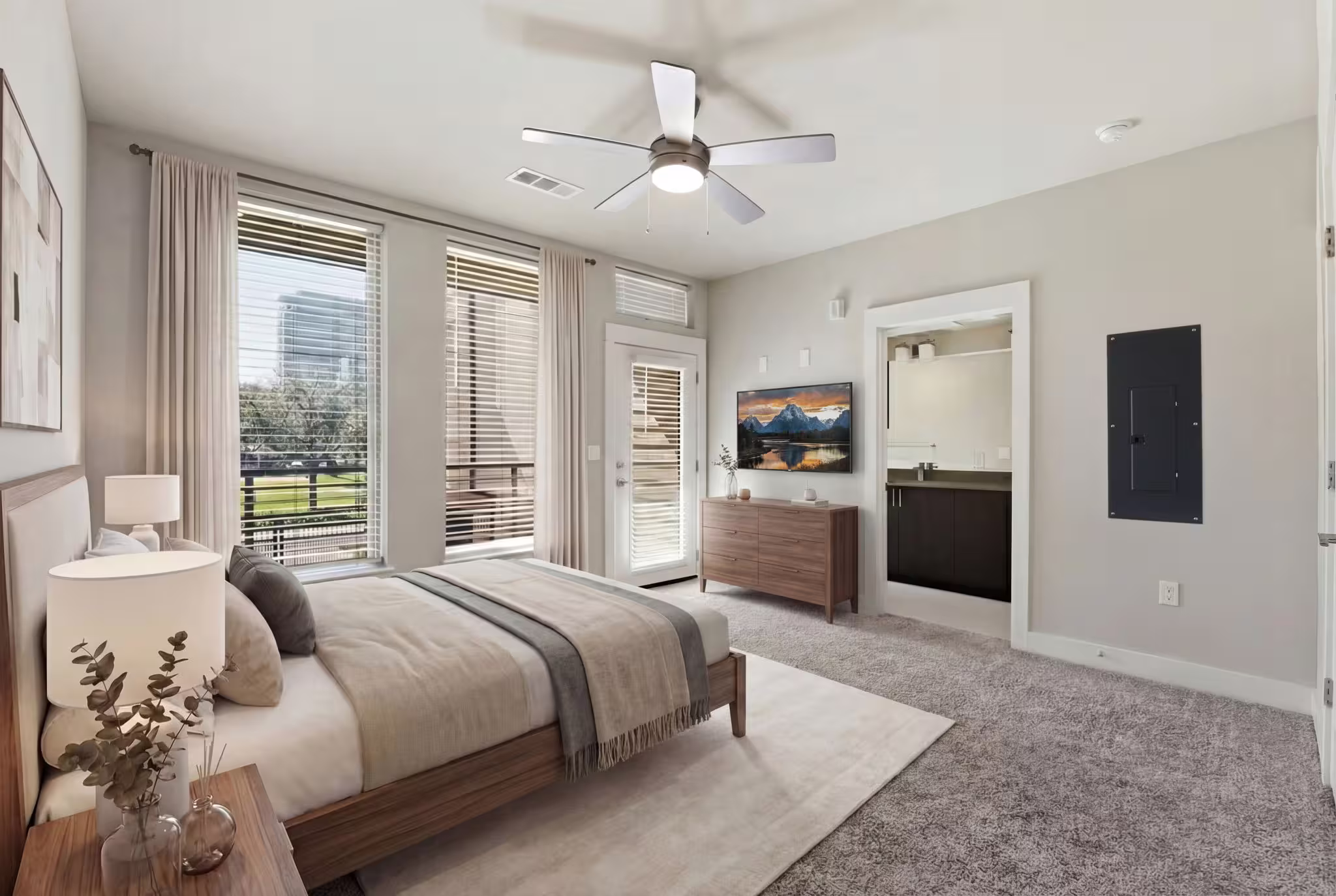 Photo 5 of 4819 Caroline Street 103, Houston, TX