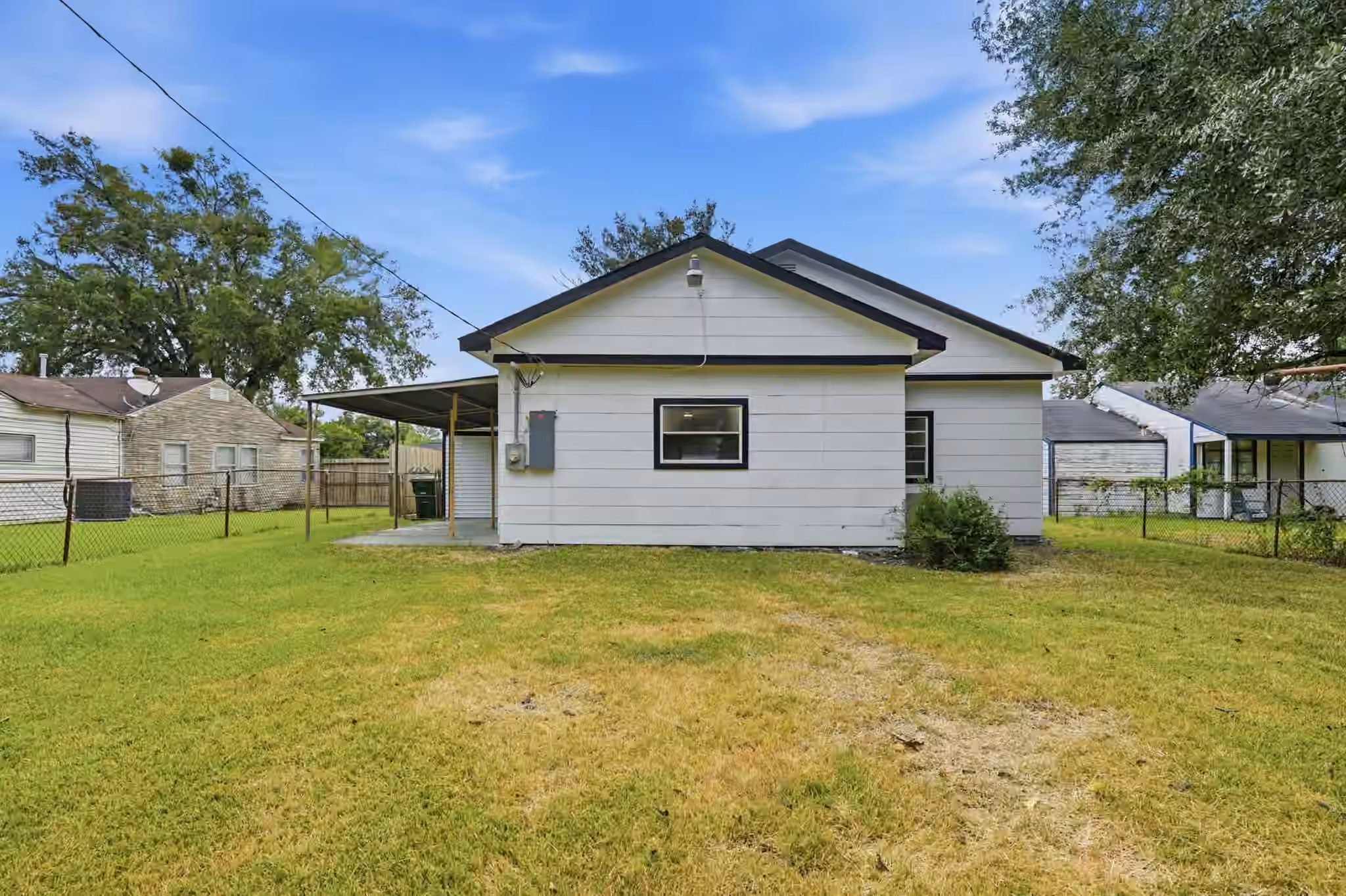 Photo 5 of 1406 Pleasantville Drive, Houston, TX