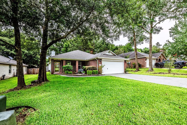Photo 4 of 273 Sunset Path S, Conroe, TX