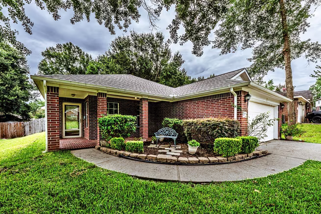 Photo 7 of 273 Sunset Path S, Conroe, TX