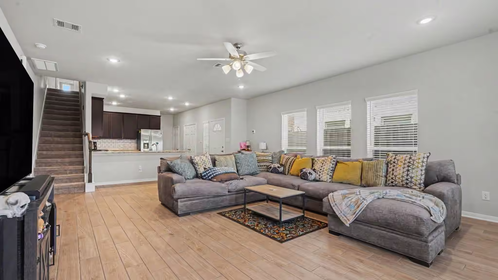Photo 7 of 520 N 6th Street, La Porte, TX