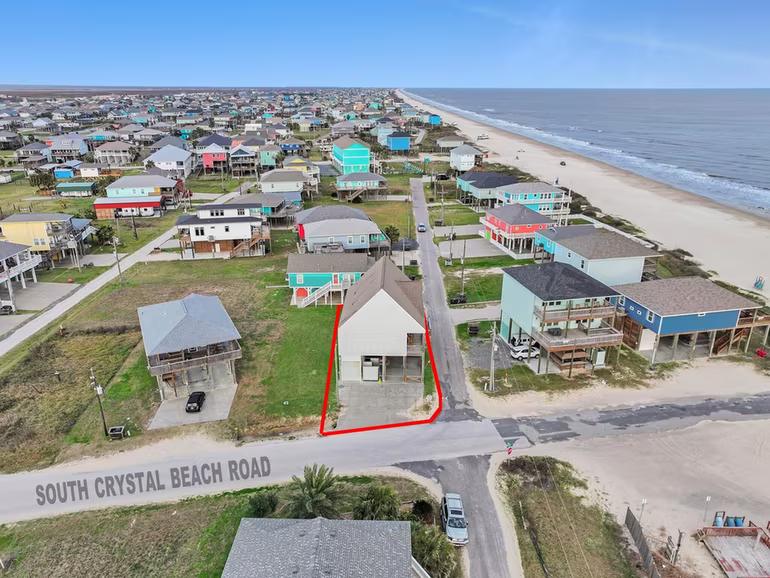 Photo of 816 S Crystal Beach Road, Crystal Beach, TX 77650