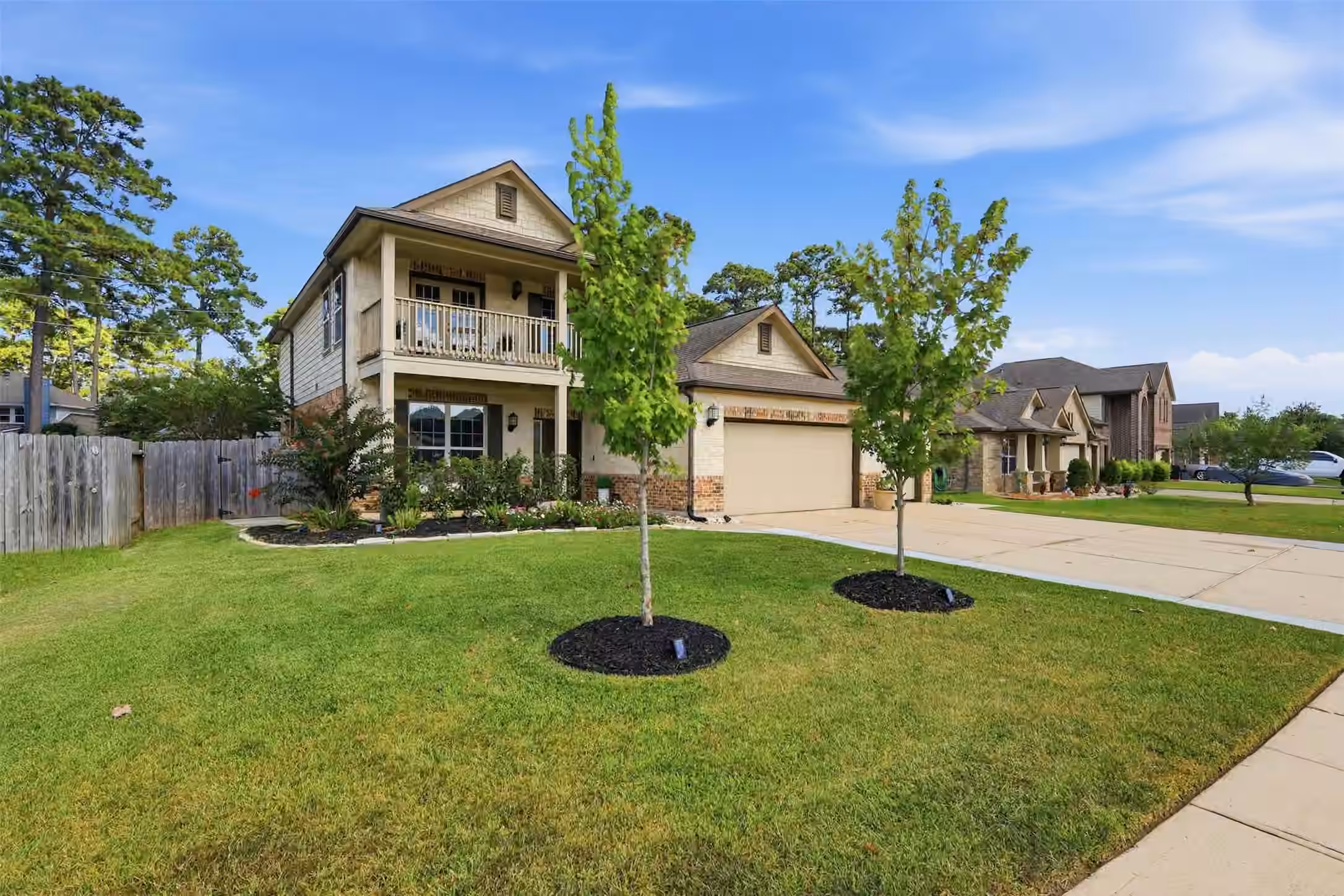 Photo 4 of 802 S Chamfer Way, Crosby, TX
