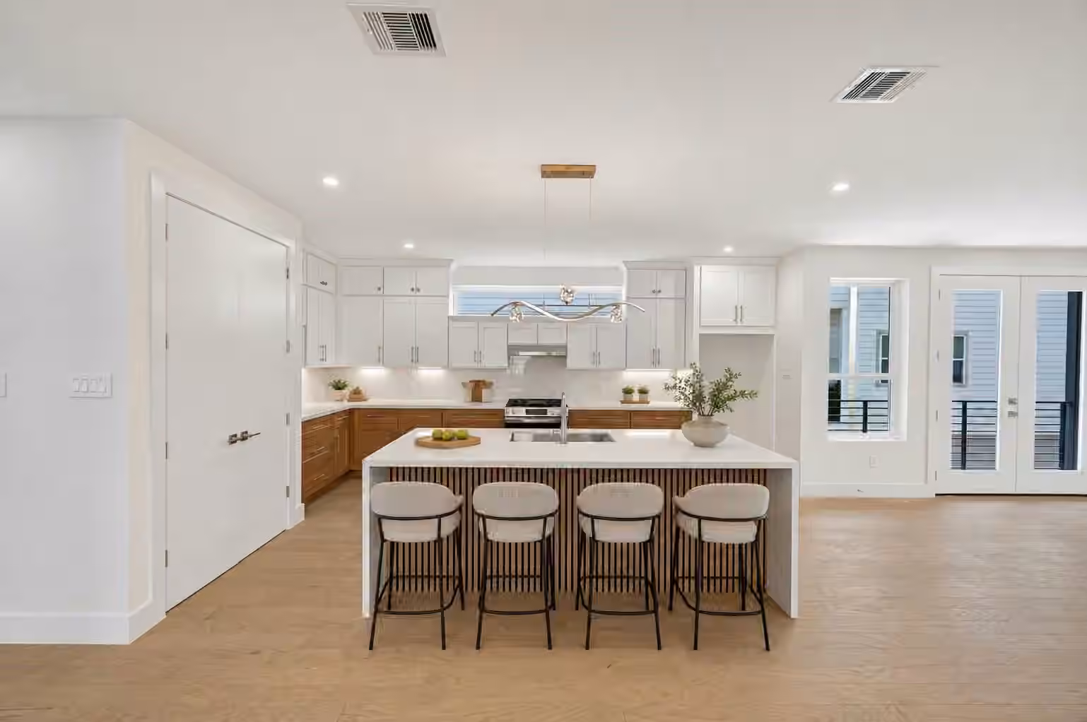 Photo 2 of 1424 W 23rd Street A, Houston, TX