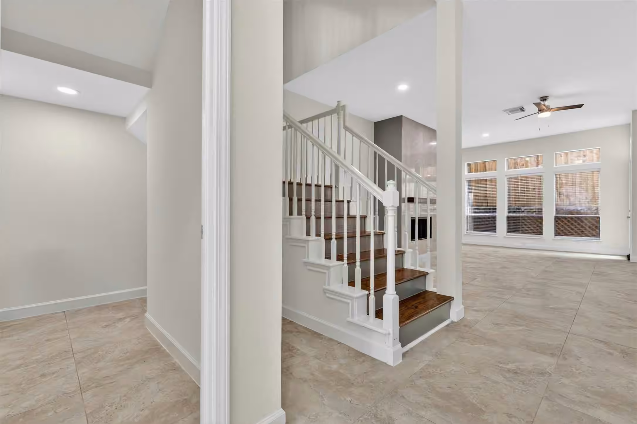 Photo 6 of 4720 Post Oak Timber Drive 23, Houston, TX