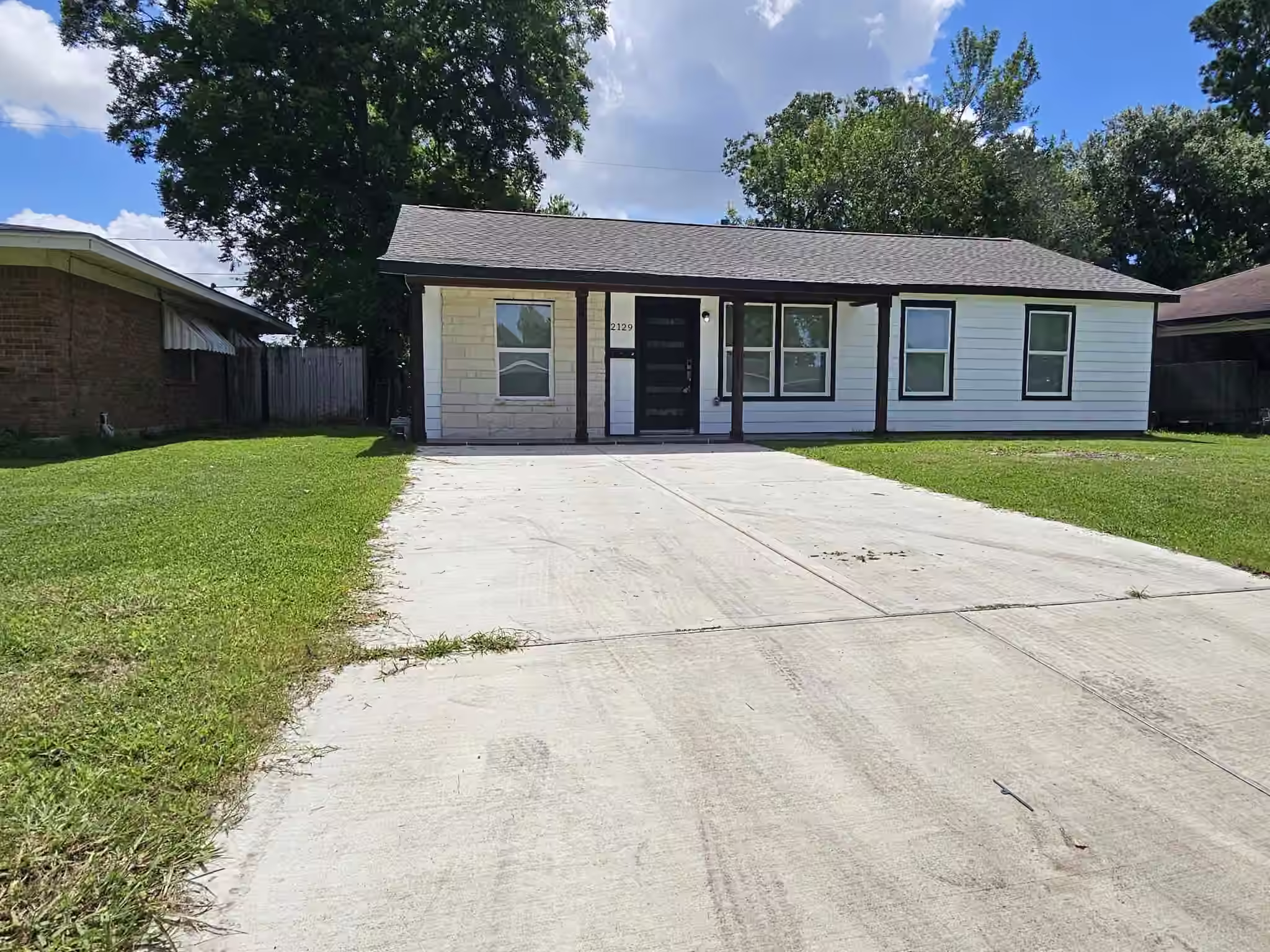 Photo 3 of 2129 Raspberry Lane, Pasadena, TX