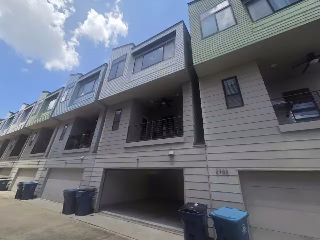 Photo 2 of 2705 St Emanuel Street, Houston, TX