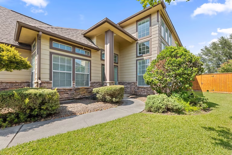 Photo 4 of 10822 Wysall Cliff Court, Houston, TX