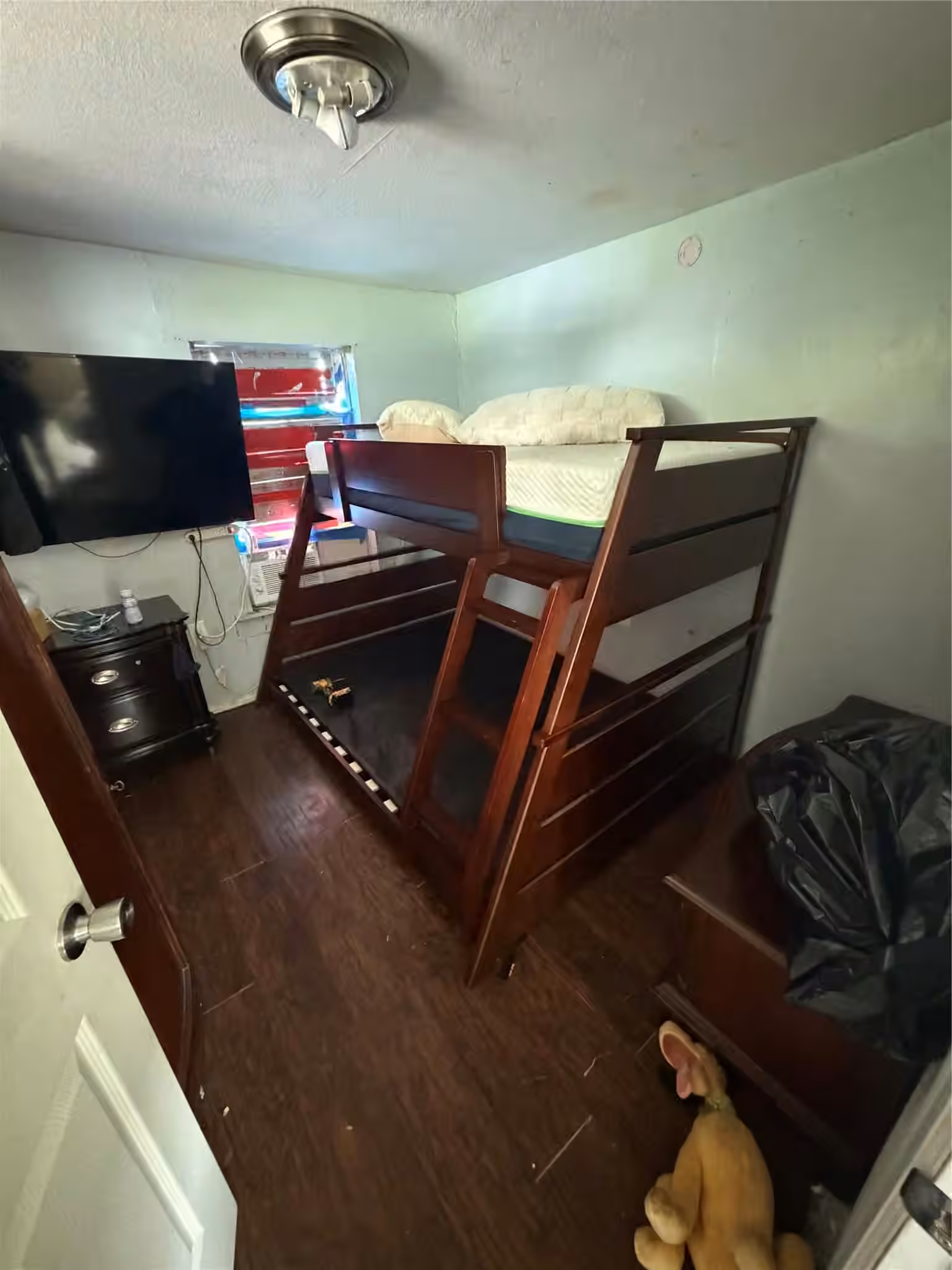 Photo 3 of 3400 Bella Vista Street, Houston, TX