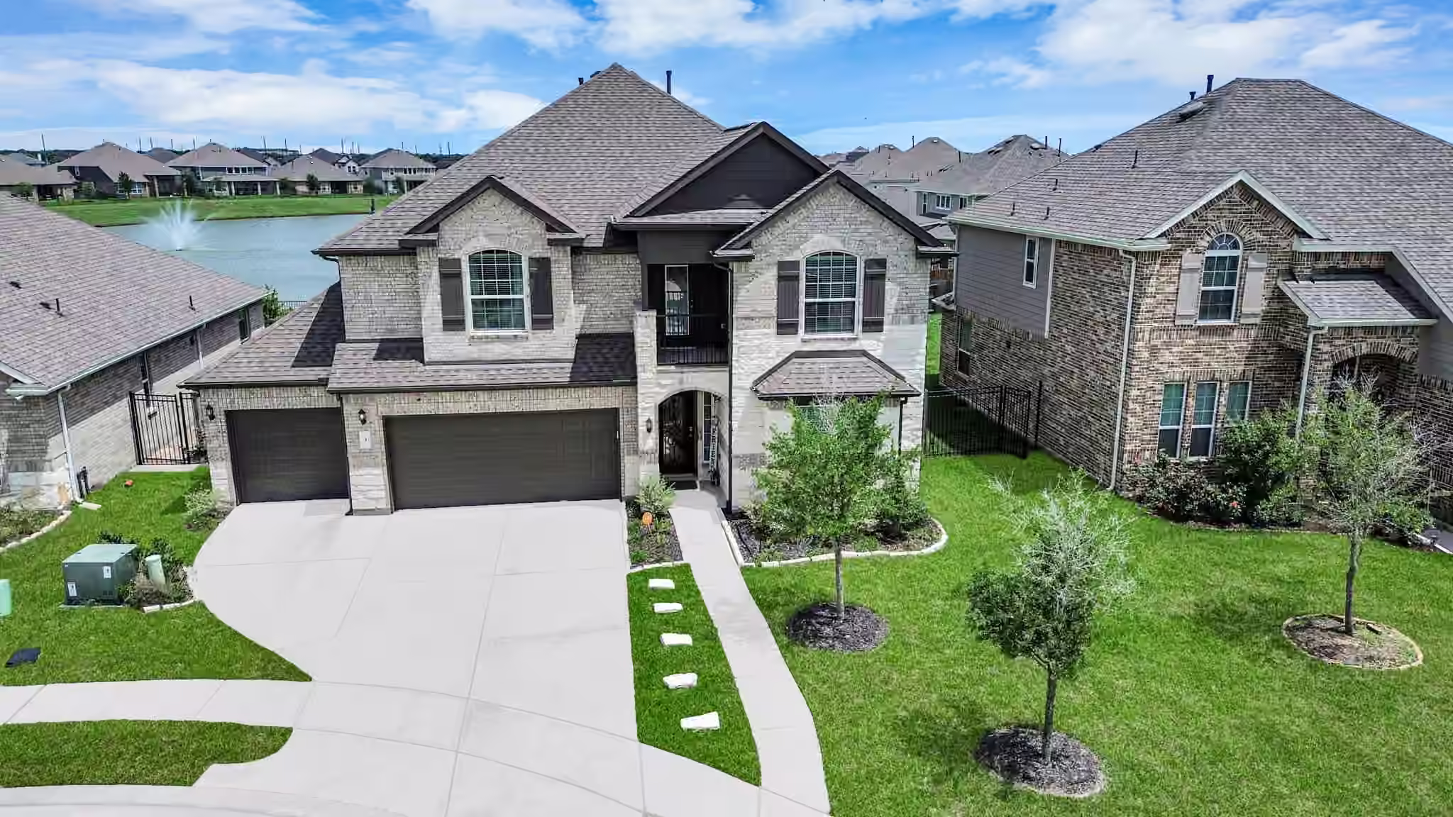 Photo of 3 Avery Brook Court, Manvel, TX