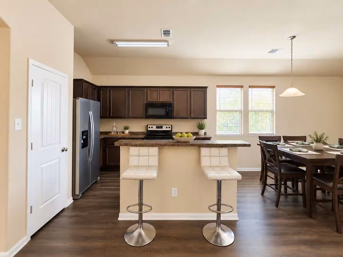 Photo 2 of 7447 Wheatley Gardens Drive, Houston, TX