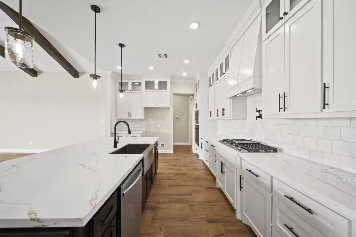 Photo 6 of 13011 Willow Drive, Needville, TX