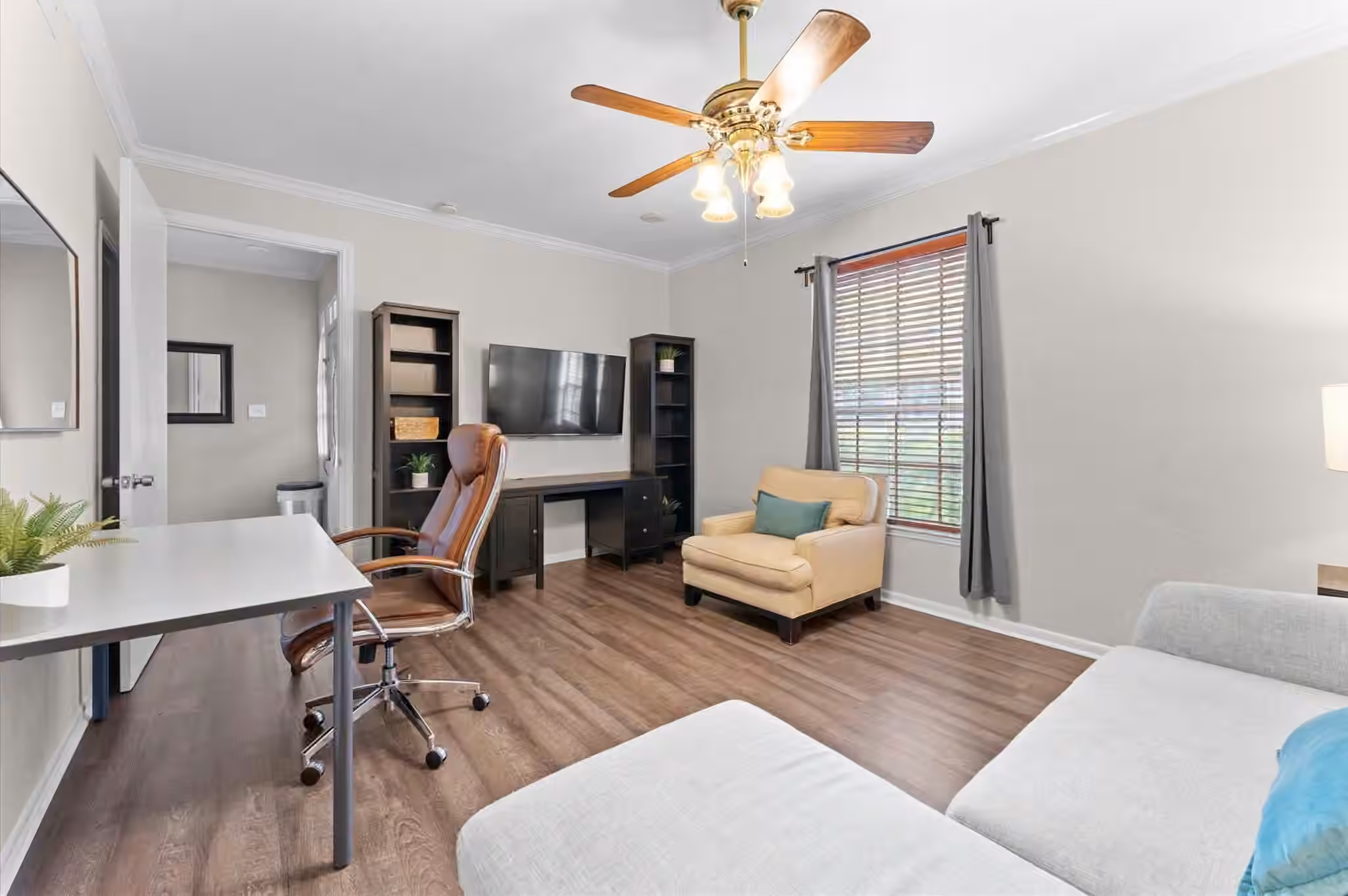 Photo 7 of 3804 Lake Street, Houston, TX