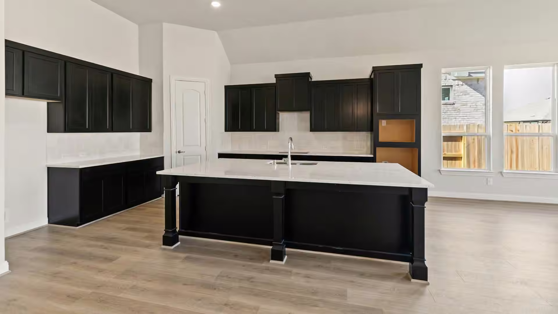 Photo 5 of 18822 Eastwood Ridge Court, Crosby, TX