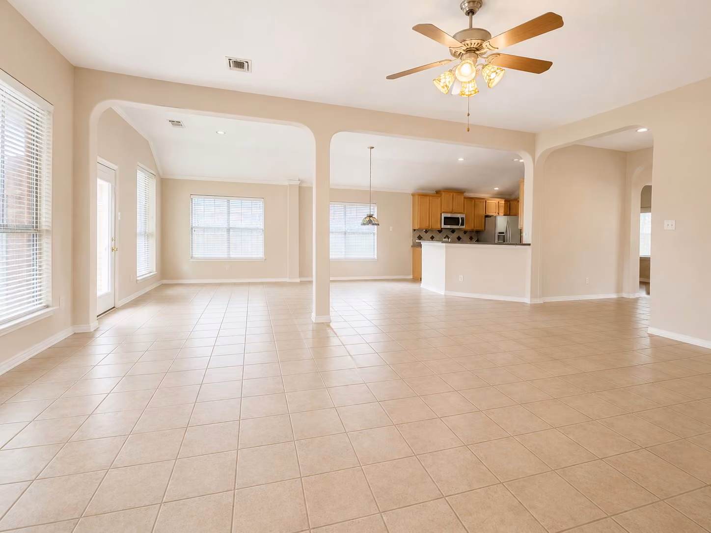 Photo 5 of 4418 Toledo Bend Drive, Richmond, TX
